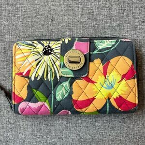 Vera Bradley Jazzy Blooms Print Turn Lock Wallet Organizer Grey Pink Floral